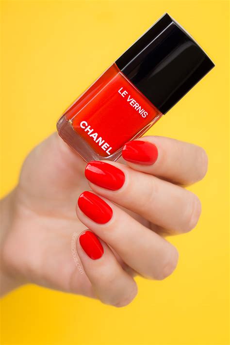 chanel arancio vibrante vs gitane|Must Have Orange Red: Chanel Arancio Vibrante Review.